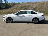 Thumbnail of 2025 White Hyundai ELANTRA