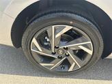 Thumbnail of 2025 Amazon Gray Hyundai ELANTRA HEV
