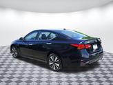 Thumbnail of 2022 Super Black Clearcoat Nissan Altima