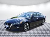 Thumbnail of 2022 Super Black Clearcoat Nissan Altima