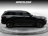 Thumbnail of 2025 Diamond Black Crystal Pearlcoat Jeep Grand Cherokee