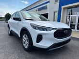 Thumbnail of 2023 White Ford Escape