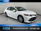 Photo of 2020 Super White Toyota Camry