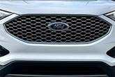 Thumbnail of 2023 Oxford White Ford Edge