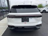 Thumbnail of 2025 White Platinum Clearcoat Metallic Lincoln Nautilus