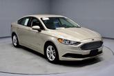 Photo of 2018 White Gold Metallic Ford Fusion Hybrid