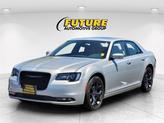 Thumbnail of 2023 Silver Mist Clearcoat Chrysler 300