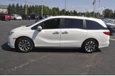 Thumbnail of 2024 Platinum White Pearl Honda Odyssey