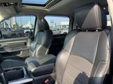 Thumbnail of 2017 Brilliant Black Crystal Pearlcoat RAM 1500