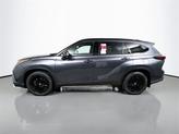 Thumbnail of 2025 Magnetic Gray Metallic Toyota Highlander