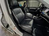 Thumbnail of 2018 Blizzard Pearl Toyota Highlander