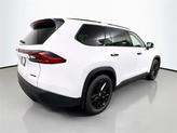 Thumbnail of 2025 Wind Chill Prl Toyota Grand Highlander