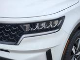 Thumbnail of 2023 Glacial White Pearl Kia Sorento