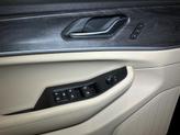 Thumbnail of 2025 Diamond Black Jeep Grand Cherokee L