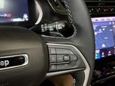 Thumbnail of 2025 Diamond Black Jeep Grand Cherokee L