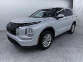 Thumbnail of 2022 White Diamond Mitsubishi Outlander