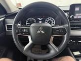 Thumbnail of 2022 White Diamond Mitsubishi Outlander