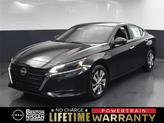 Photo of 2025 Super Black Nissan Altima