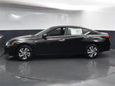 Thumbnail of 2025 Super Black Nissan Altima