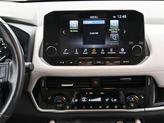 Thumbnail of 2023 Pearl White Tricoat Nissan Rogue