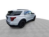 Thumbnail of 2022 Star White Metallic Tri-Coat Ford Explorer