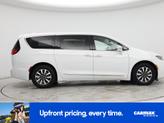 Thumbnail of 2022 White Chrysler Pacifica Hybrid