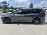 Thumbnail of 2018 Granite Crystal Metallic Clearcoat Chrysler Pacifica