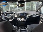 Thumbnail of 2018 Granite Crystal Metallic Clearcoat Chrysler Pacifica