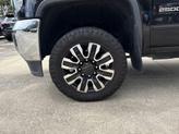 Thumbnail of 2016 Onyx Black GMC Sierra 2500