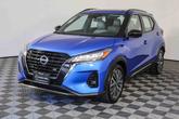 Thumbnail of 2024 Electric Blue Metallic Nissan Kicks