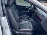 Thumbnail of 2016 Pure White Volkswagen Jetta