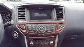 Thumbnail of 2017 White Nissan Pathfinder