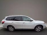 Thumbnail of 2017 Silver Nissan Pathfinder
