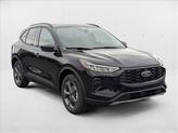 Thumbnail of 2025 Agate Black Metallic Ford Escape