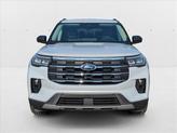 Thumbnail of 2025 Space White Metallic Ford Explorer