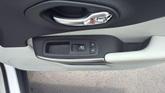 Thumbnail of 2019 Bright White Clearcoat Jeep Cherokee