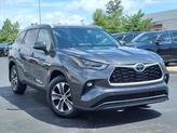Photo of 2022 Charcoal Toyota Highlander