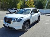 Thumbnail of 2025 Everest White Pearl Tricoat Nissan Pathfinder