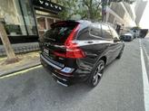 Thumbnail of 2022 Onyx Black Metallic Volvo XC60