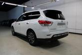 Thumbnail of 2015 Glacier White Nissan Pathfinder
