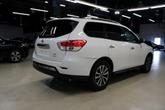 Thumbnail of 2015 Glacier White Nissan Pathfinder
