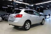 Thumbnail of 2009 Silver Ice Nissan Rogue