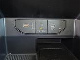 Thumbnail of 2025 Glacial White Pearl Kia Sorento