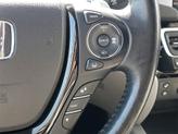 Thumbnail of 2018 Lunar Silver Metallic Honda Pilot