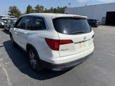 Thumbnail of 2016 White Diamond Pearl Honda Pilot