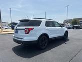 Thumbnail of 2019 Oxford White Ford Explorer