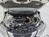Thumbnail of 2017 White Nissan Rogue