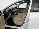 Thumbnail of 2017 White Nissan Rogue