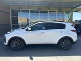Thumbnail of 2022 White Kia Sportage