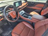 Thumbnail of 2025 White Metallic Lincoln Aviator